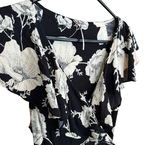 Free People French Quarter Floral Ruffle Wrap Mini Dress M - Picture 5 of 11